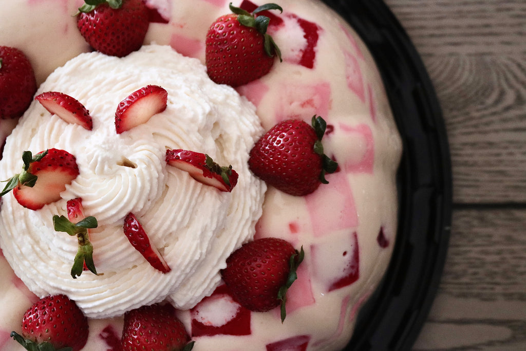 Strawberry and Cream Jello